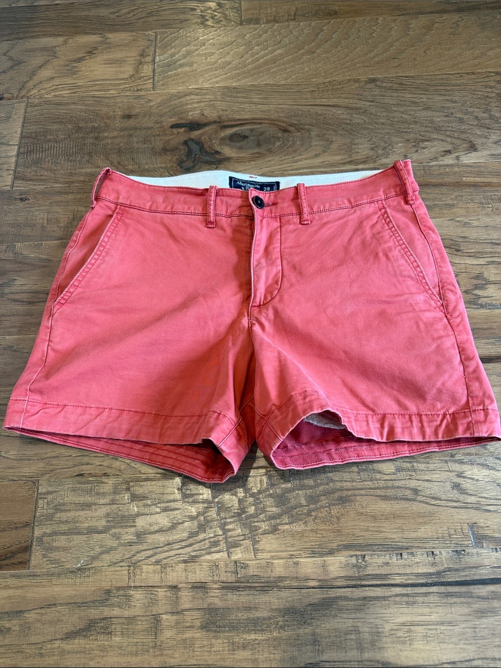 Abercrombie & Fitch Coral-Red Cotton Flat Front Shorts 5”